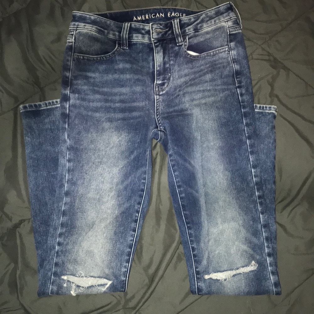 Distressed AE Skinny Jeans